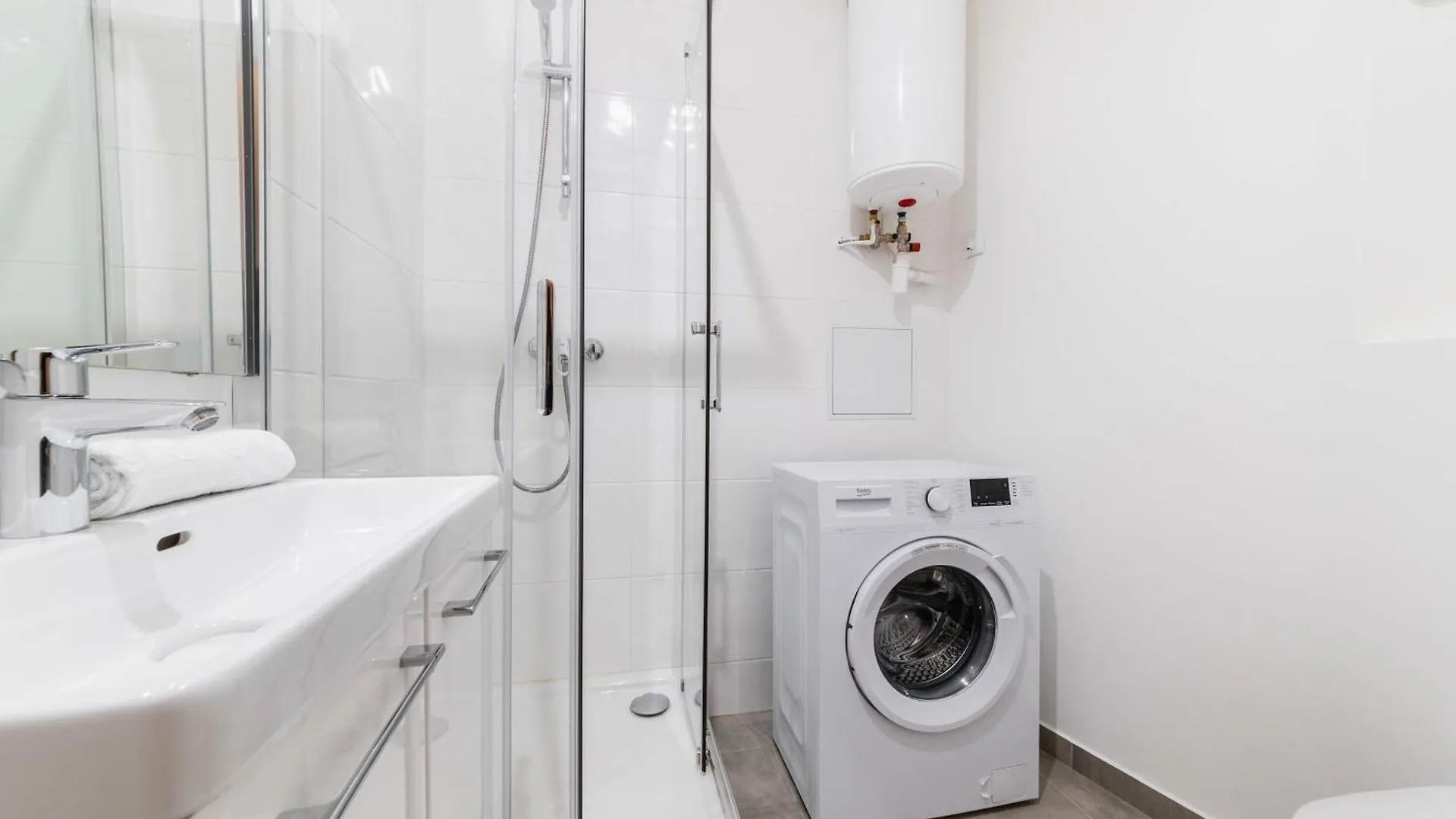 Apartment Studio Agreable Et Bien Placee - Paris 18 - 2P - Flat-Guest