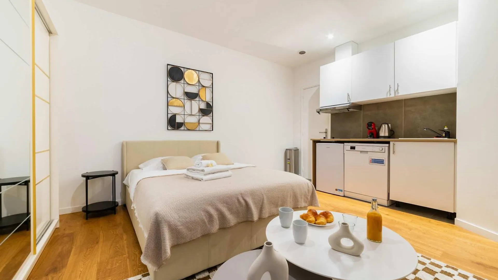 Apartment Studio Agreable Et Bien Placee - Paris 18 - 2P - Flat-Guest